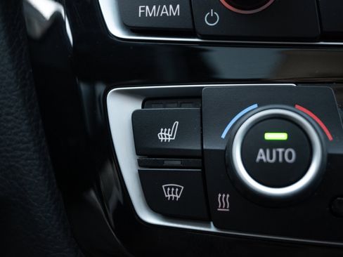 Used 2017 BMW 330i xDrive 330i xDrive Sedan image 31