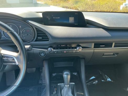 Used 2024 MAZDA MAZDA3 s FWD image 17
