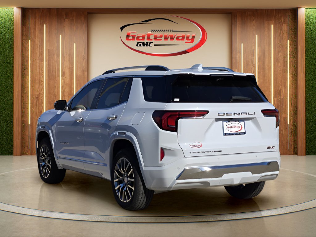 New 2027 GMC Terrain Denali w/ LPO, Floor Liner Package AWD/4WD image 4