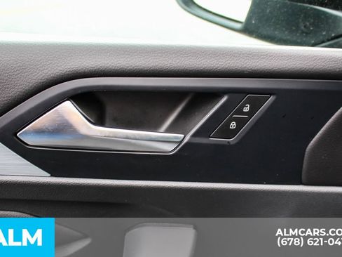Used 2025 Volkswagen Jetta Sport FWD image 33