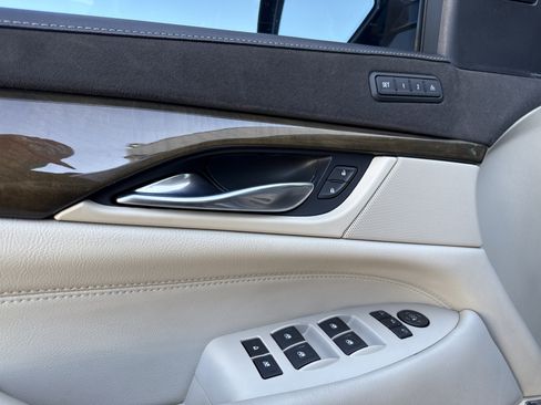 Used 2018 Cadillac Escalade Luxury w/ LPO, Radiant Package image 13