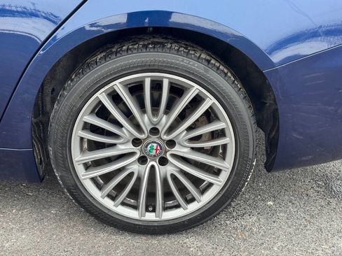 Used 2017 Alfa Romeo Giulia Ti w/ Lusso Light Wood Package image 36