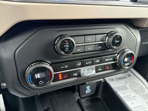 New 2025 Ford Bronco Big Bend image 16