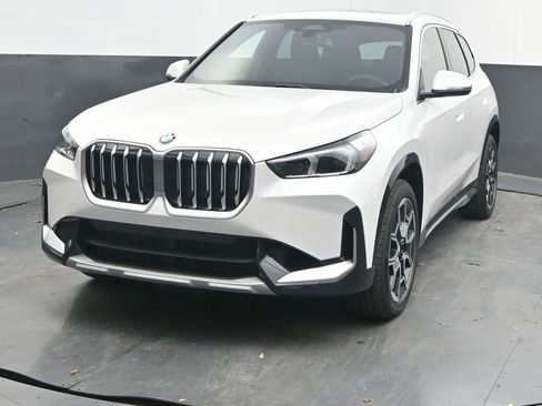New 2026 BMW X1 xDrive28i w/ Convenience Package image 3