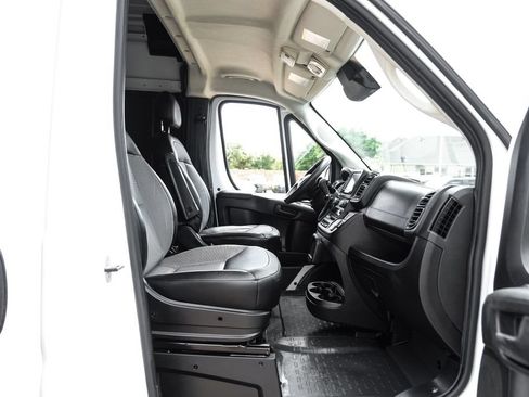 Used 2023 RAM ProMaster 2500 FWD image 33