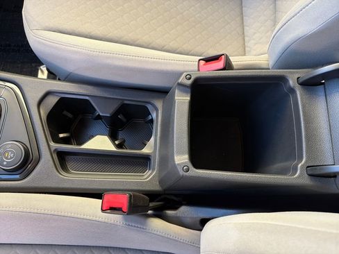 Used 2019 Volkswagen Tiguan S image 25