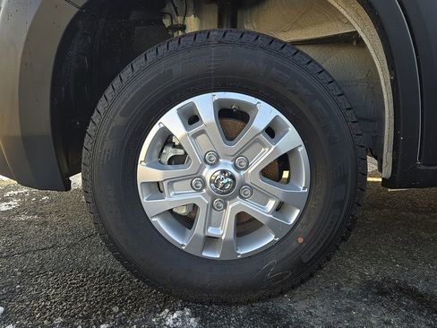 New 2026 RAM ProMaster 2500 w/ Quick Order Package 22G SLT image 3