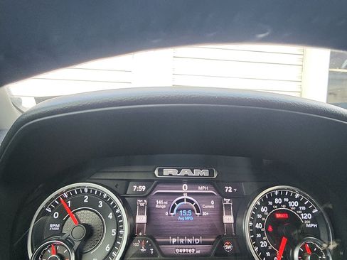 Used 2022 RAM 1500 Big Horn AWD/4WD image 13