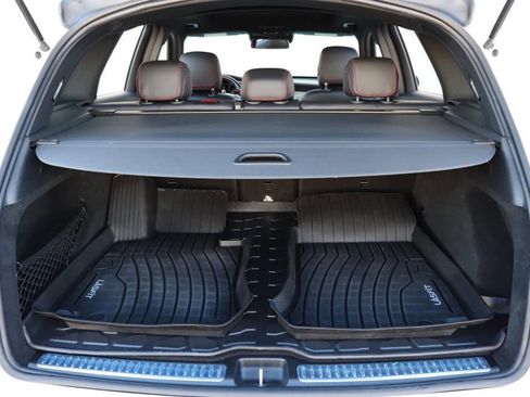 Used 2018 Mercedes-Benz GLC 43 AMG 4MATIC image 25