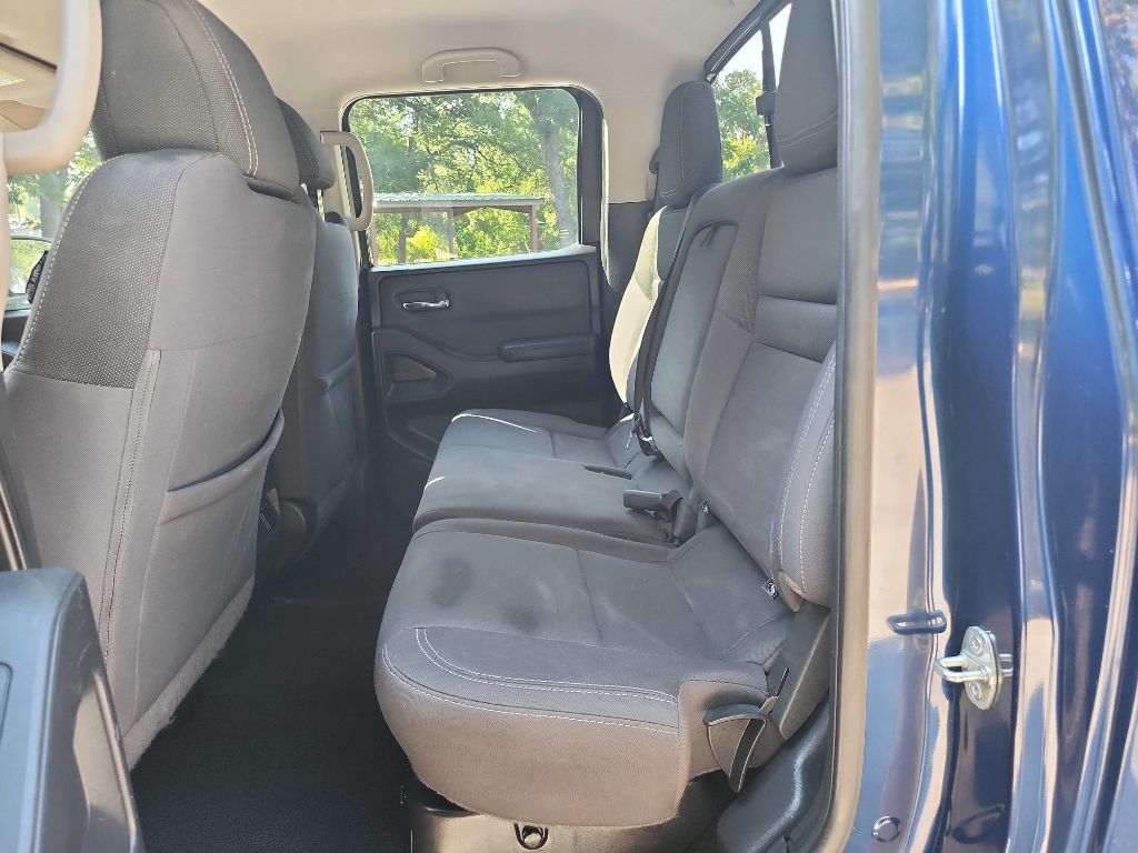 Used 2022 Nissan Frontier SV w/ Technology Package AWD/4WD image 29