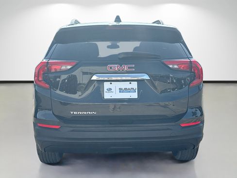 Used 2020 GMC Terrain SLE w/ Driver Convenience Package FWD image 4