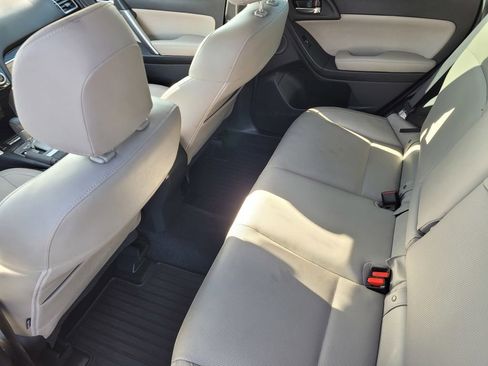 Used 2018 Subaru Forester 2.5i Limited AWD/4WD image 11