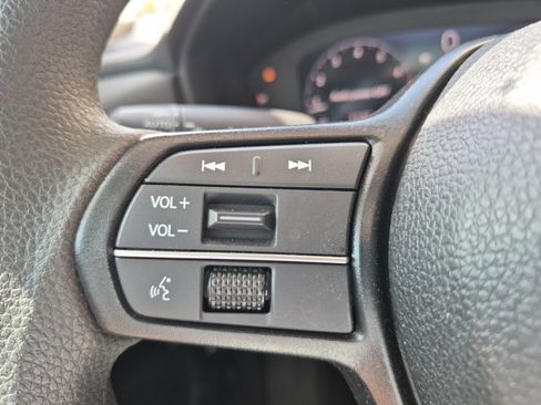Used 2025 Honda Accord SE image 12