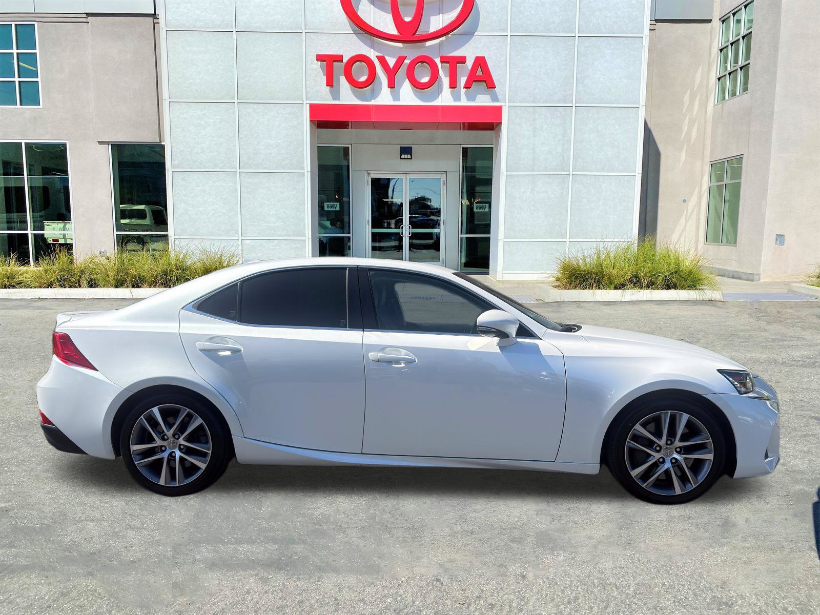 Used 2019 Lexus IS 300 w/ Accessory Package 2 RWD image 4