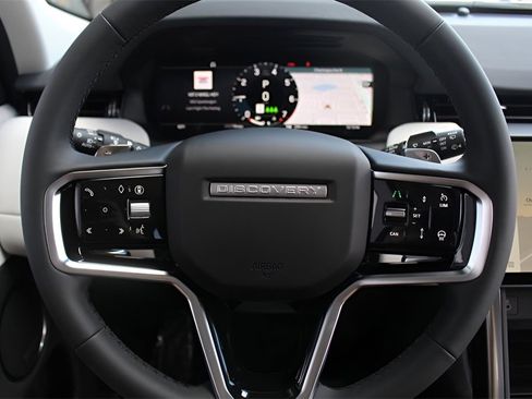 New 2025 Land Rover Discovery Sport S image 19
