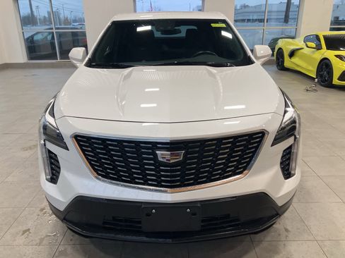 Used 2023 Cadillac XT4 Luxury image 2