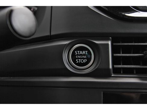 Used 2023 Nissan Pathfinder S FWD image 29