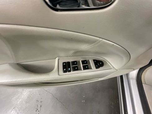 Used 2011 Buick Lucerne CXL w/ Driver Confidence Package image 19