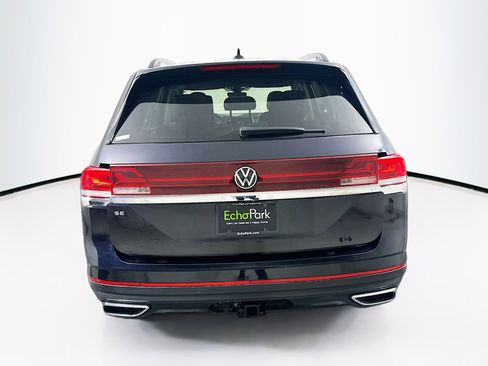Used 2024 Volkswagen Atlas SE image 7