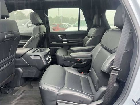 Certified 2025 Ford Expedition Platinum w/ Stealth Performance Package AWD/4WD image 13