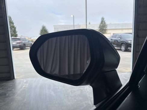 Used 2024 Toyota Corolla LE image 29