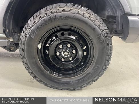 Used 2022 Ford Bronco Black Diamond AWD/4WD image 10