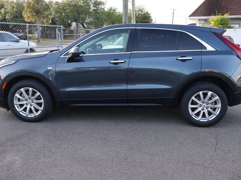 Used 2020 Cadillac XT4 Luxury w/ Cold Weather Package image 7
