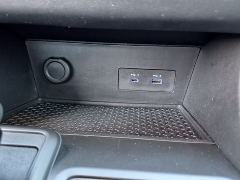 Certified 2025 Nissan Pathfinder S FWD image 29