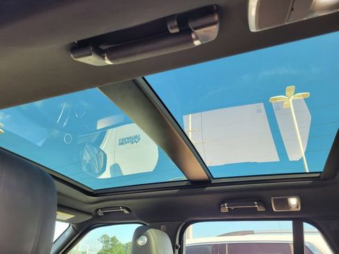 Used 2017 Land Rover Range Rover Supercharged image 23