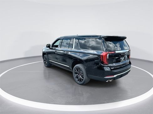 New 2026 GMC Yukon XL Denali image 6