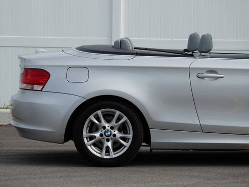 Used 2009 BMW 128i Convertible RWD image 47