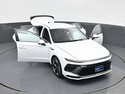 Certified 2026 Hyundai Sonata SEL FWD image 29