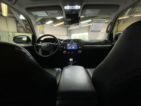 Used 2023 Toyota 4Runner TRD Off-Road Premium image 17