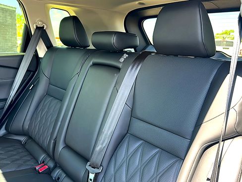 New 2026 Nissan Rogue Platinum AWD/4WD image 17