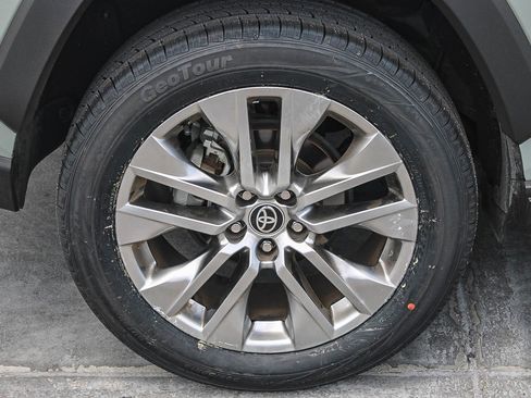 Certified 2021 Toyota RAV4 XLE Premium FWD image 16