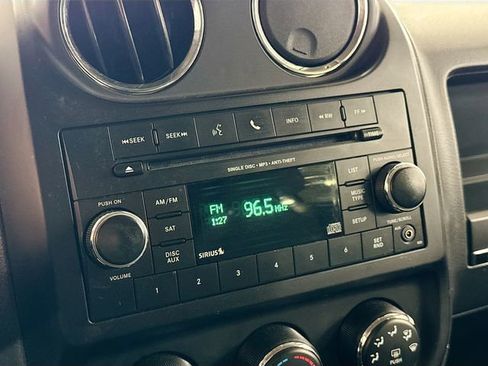 Used 2016 Jeep Patriot Sport w/ Power Value Group image 12