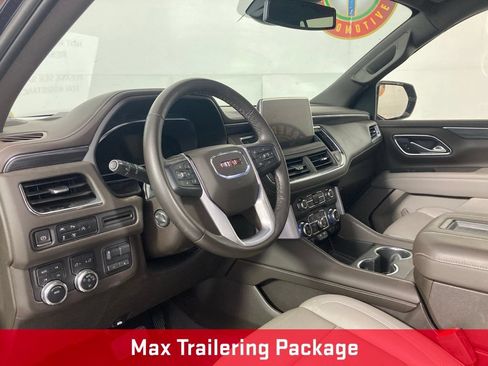 Used 2024 GMC Yukon SLT w/ SLT Luxury Package AWD/4WD image 13