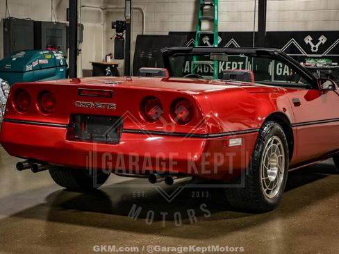 Used 1986 Chevrolet Corvette Convertible image 38