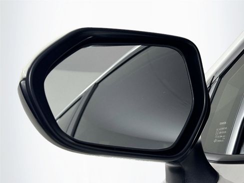 Certified 2021 Toyota Corolla LE image 5