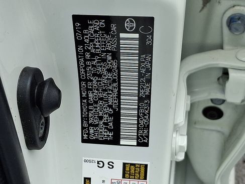 Used 2020 Toyota Corolla LE image 26