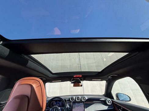 Used 2026 Mercedes-Benz GLC 300 GLC 300 image 6