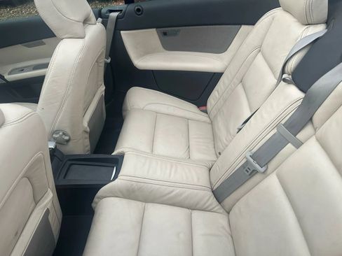 Used 2011 Volvo C70 T5 image 6