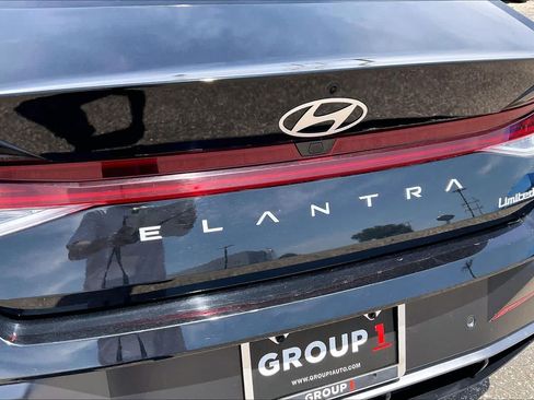 Used 2024 Hyundai Elantra Limited FWD image 31