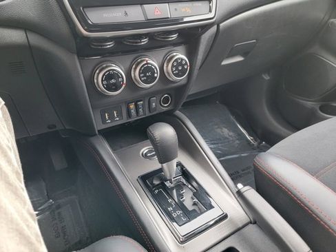 Used 2024 Mitsubishi Outlander Sport SE image 38