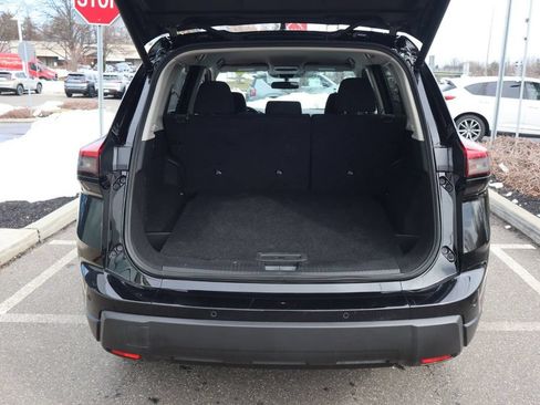Certified 2025 Nissan Rogue SV AWD/4WD image 30