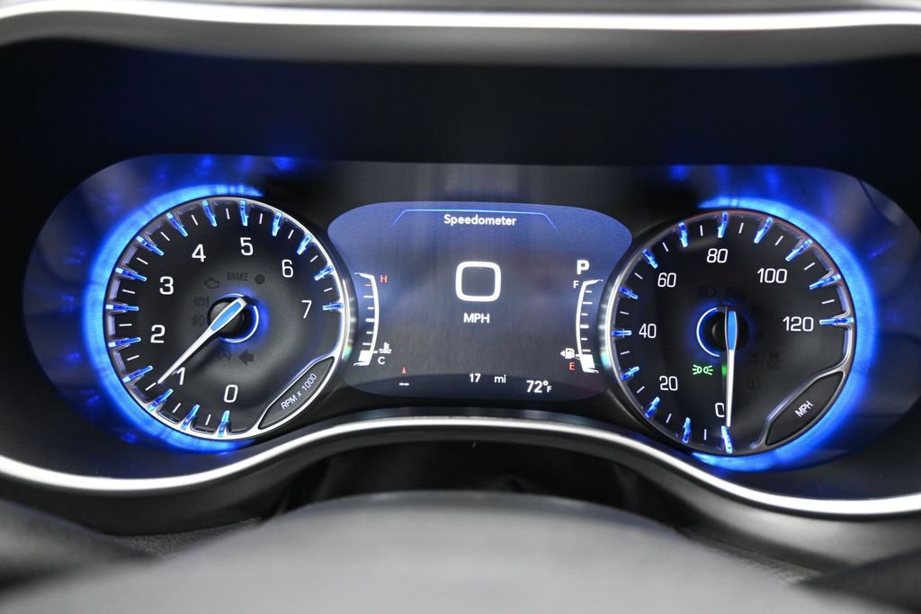 New 2027 Chrysler Pacifica Select FWD image 16