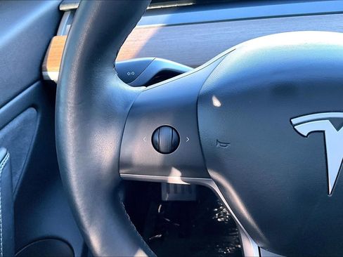 Used 2018 Tesla Model 3 Long Range image 11