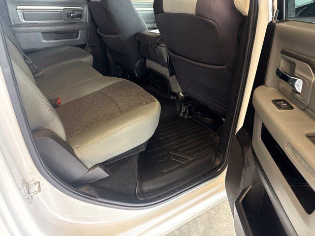 Used 2014 RAM 1500 Classic SLT w/ Protection Group AWD/4WD image 30