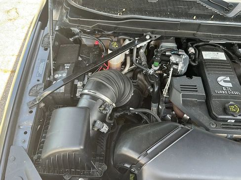 Used 2024 RAM 3500 Laramie w/ Night Edition image 14