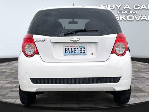 Used 2010 Chevrolet Aveo5 LS image 3